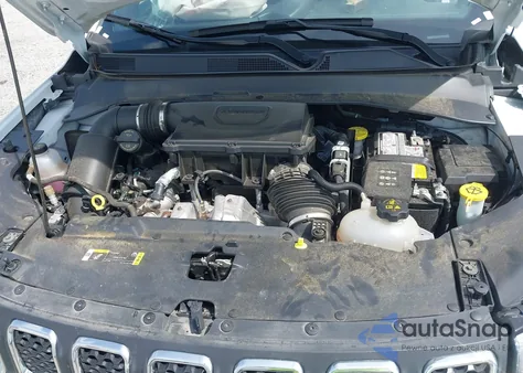 2023 Jeep Compass Latitude 4X4 z USA, uszkodzony, nr VIN 3C4NJDBN2PT566984